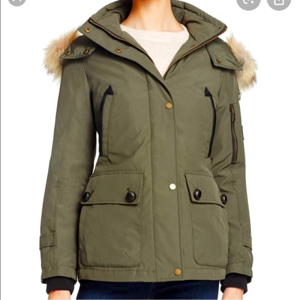 Pendleton Bachelor Fur Trim Down Coat in Olive size small